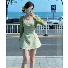 批发法式绿色碎花吊带<b class='q'>连衣裙</b>子女夏季2026年新款气质收腰显瘦短裙套装