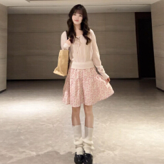 批发2026新款春季粉色<b class='q'>连衣裙</b>女秋冬小个子碎花半身裙韩系穿搭一整套装