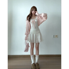 批发2026春季新款法式初恋白色吊带连衣裙子女秋冬温柔风开衫短裙套装