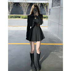 批发2026过新年穿搭一整套名媛气质吊带<b class='q'>连衣裙</b>子女秋冬季<b class='q'>百褶</b>短裙套装