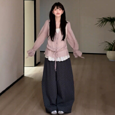 批发紫色长袖<b class='q'>针织</b><b class='q'>开衫</b>女2026新款韩系早秋穿搭毛衣高级感收腰上衣套装