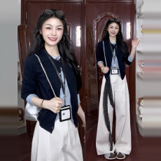 批发2026超火穿搭一整套早春季<b class='q'>气质</b>韩系巨好看针织衫上衣<b class='q'>裤</b>子两件套<b class='q'>装</b>