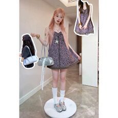 批发2026新款韩系叠穿紫色碎花吊带连衣裙子女早春季开衫内搭两件<b class='q'>套装</b>