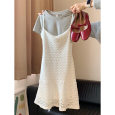 批发新年<b class='q'>红色</b>毛衣吊带半身裙套装女2026新款春季巨好看穿搭一整套短裙