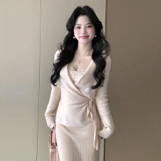 批发2026新款法式气质粉色针织连衣裙子女秋<b class='q'>冬</b>季特别漂亮掐腰长裙套装