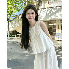 批发白色蝴蝶结无袖<b class='q'>背心</b>连衣裙女2026夏季新爆款小个子巨好看套装<b class='q'>长裙</b>