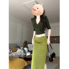 批发法式高级感V领短袖上衣开叉<b class='q'>包臀</b><b class='q'>长裙</b>女装夏季修身显瘦气质两件套