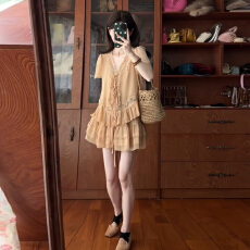批发法式气质<b class='q'>荷叶边</b><b class='q'>连衣裙</b>子女夏季2026新款巨好看穿搭一整套短裙套装