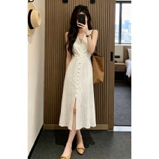 批发2026夏季新款性感名媛收腰裙子女装温柔风气质镂空无袖背心连衣裙