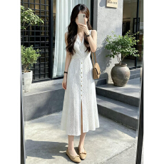 批发2026夏季新款性感名媛收腰裙子女装温柔风气质镂空无袖背心连衣裙