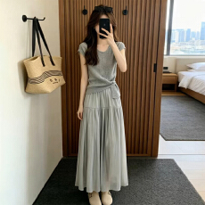 批发韩系休闲时尚女装漂亮出片连衣裙夏季流行绝美针织上衣长裙套装女