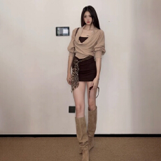 批发2025新款辣妹吊带<b class='q'>连衣裙</b>子<b class='q'>女</b>夏季独特巨好看掐腰包臀短裙套装早秋