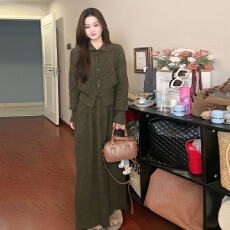 批发慵懒风毛衣针织连衣裙子女2025新款秋冬季高级感别致绝美套装长裙