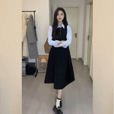 批发2025年春夏新款赫本风黑色背心<b class='q'>连衣裙</b>子<b class='q'>女</b>高级感衬衫内搭长裙套装