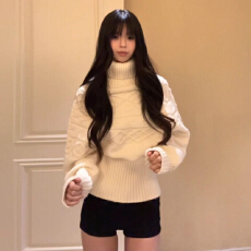 批发韩系白色高领毛衣女2025新款秋冬慵懒高级感蝙蝠袖针织衫<b class='q'>长袖</b>上衣