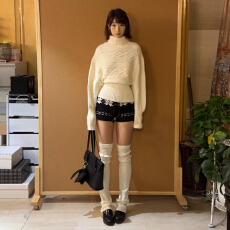 批发韩系白色高领毛衣女2025新款秋冬慵懒高级感蝙蝠袖针织衫<b class='q'>长袖</b>上衣