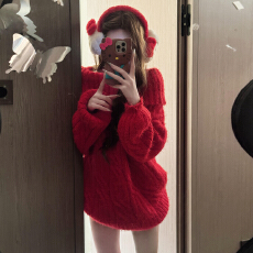 批发软糯一字肩红色圣诞毛衣女秋冬季慵懒高级感2025新款松弛感毛线衣