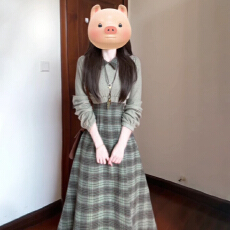 批发2025巨好看绿色格纹假两件<b class='q'>连衣裙</b>子女秋冬新款韩系学院风绝美长裙