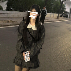 批发法式<b class='q'>娃娃领</b>格子小香风套装<b class='q'>连衣裙</b>子女深秋初冬高级感穿搭2025新款