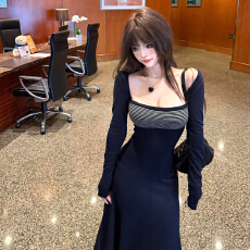 批发法式气质<b class='q'>条纹</b>拼接针织<b class='q'>连衣裙</b>子女秋冬季2025新款辣妹修身包臀长裙