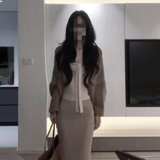 批发2025新款巨好看掐腰针织毛衣连衣裙子女秋季穿搭三件套装长裙秋冬