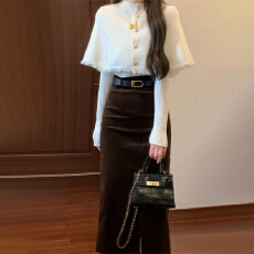 批发白色跨年过年战袍<b class='q'>连衣裙</b>子2025秋冬季新款包臀长裙穿搭一整套装女