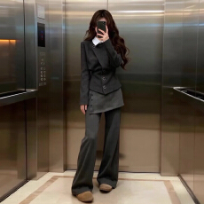 批发深冬气质一整套穿搭2025新款小个子香风短上衣<b class='q'>女</b>秋冬宽松长裤套装