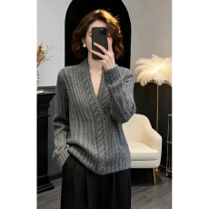 批发巨好看的灰色毛衣女秋冬季2026新款超火气质高级感<b class='q'>打底衫</b>内搭上衣