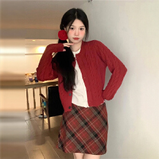 批发圣诞穿搭红色毛衣套装连衣裙子女<b class='q'>秋</b>冬季2025年新款跨新年过年战袍