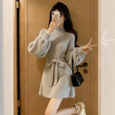 批发法式高级感绝美气质连衣裙子女秋<b class='q'>冬</b>2026新款收腰显瘦独特漂亮裙子