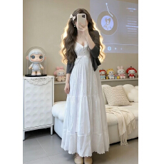 批发法式气质V领白色吊带<b class='q'>连衣裙</b>子女2026春季初夏高级感超火淡人穿搭
