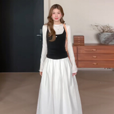 批发2026新款早春季特别漂亮法式气质白色<b class='q'>连衣裙</b>子女装夏穿搭长裙套装