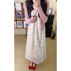 批发法式气质温柔碎花吊带<b class='q'>连衣裙</b>女2026春季新款早春漂亮粉色长裙套装