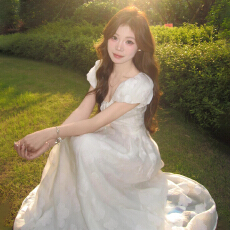 批发法式提花白色泡泡袖<b class='q'>连衣裙</b>子女夏2026新款气质收腰茶歇温柔风长裙