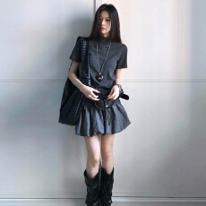 批发日系甜美<b class='q'>假两件</b><b class='q'>连衣裙</b>子女2026年新款灰色修身显瘦花苞裙套装