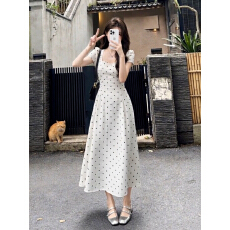 批发气质独特别致漂亮镂空小众连帽短裙连衣裙子女夏季2025新款<b class='q'>卫衣</b>裙