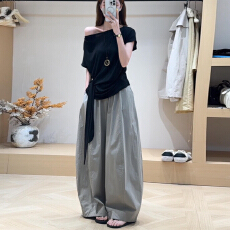 批发韩系独特绝美黑色t恤<b class='q'>短袖</b>阔腿<b class='q'>裤</b>子女夏季2026新款超火夏<b class='q'>装</b>一整套