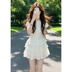 法式初恋白月光连衣裙子女2026新款夏季气质绝美掐腰蛋糕白色短裙