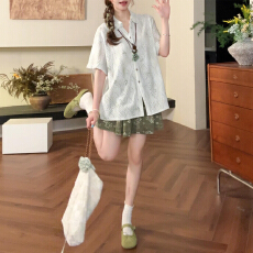 批发巨好看ootd穿搭一整套2026新款衬衫上衣女夏季绿色<b class='q'>碎花</b>裙裤子套装