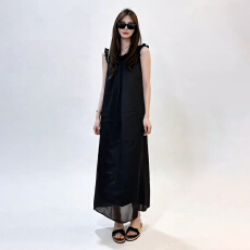 批发赫本风法式黑色无袖背心连衣裙子女<b class='q'>夏季</b>2026新款通勤气质宽松长裙