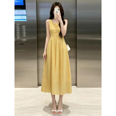 批发法式气质黄色无袖背心连衣裙子女<b class='q'>夏</b>季2026新款海边度假高级感长裙
