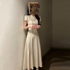 批发学院风穿搭小个子杏色连衣裙子女<b class='q'>夏</b>季2026新款气质高级感长裙显瘦