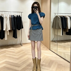 批发韩系独特超好看蓝色<b class='q'>衬衫</b>连衣裙子女夏季2026新款减龄高端短裙套装