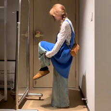 批发巨好看韩系穿搭一整套蓝色吊带连衣裙子女2026新款叠穿中长裙<b class='q'>套装</b>