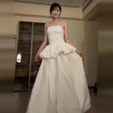 批发一字肩抹胸<b class='q'>白色</b>连衣裙子女夏季2026新款花苞<b class='q'>长裙</b>特别漂亮掐腰套装