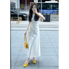 批发法式白色无袖<b class='q'>背心</b>连衣裙子女夏季2026新款小个子绝美漂亮收腰<b class='q'>长裙</b>