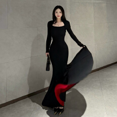 批发法式高级感赫本风轻熟方领长袖连衣<b class='q'>裙</b>子女黑色修身收腰红底鱼尾<b class='q'>裙</b>