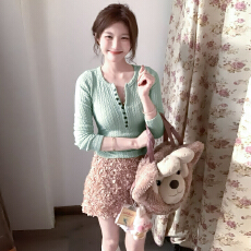 批发韩系薄荷绿纽扣v领长袖针织衫女秋冬修身巨好看内搭打底<b class='q'>毛衣</b>上衣