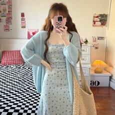 批发2026新款早春独特绝美温柔风蓝色碎花连衣裙子女针织开衫长裙套装