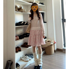 批发2026新款韩系粉色连衣裙女春季小个子减龄碎花半身裙穿搭一整<b class='q'>套装</b>